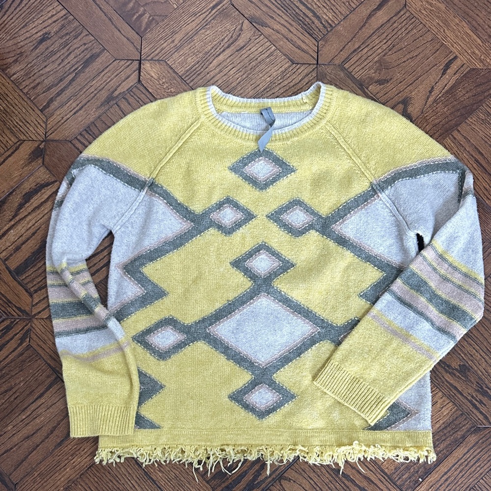 Raguel Allegro Yellow and Gray Patterned Sweater Oversized